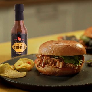 Pulled Chicken Burger with Chipotle Sauce