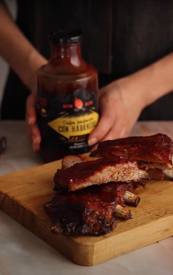 Costilla a la barbacoa con habanero