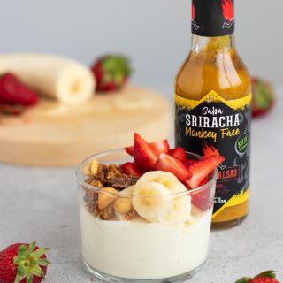 Postre fácil de Yogur y frutas picante